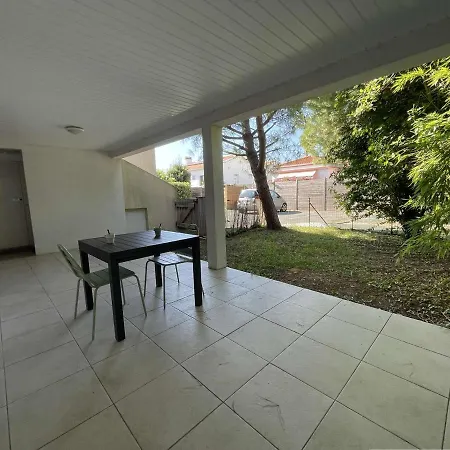 3 Pieces Avec Jardin, Proche Plage Aytre, Parking Prive - Fr-1-246-679 *